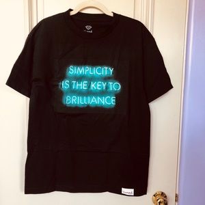 Diamond graphic tee